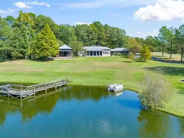 House for sale in Texarkana