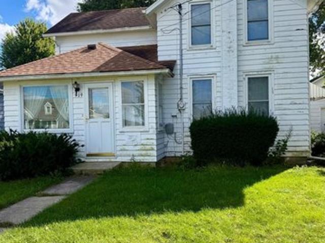House for sale in New Hampton, Chickasaw County
