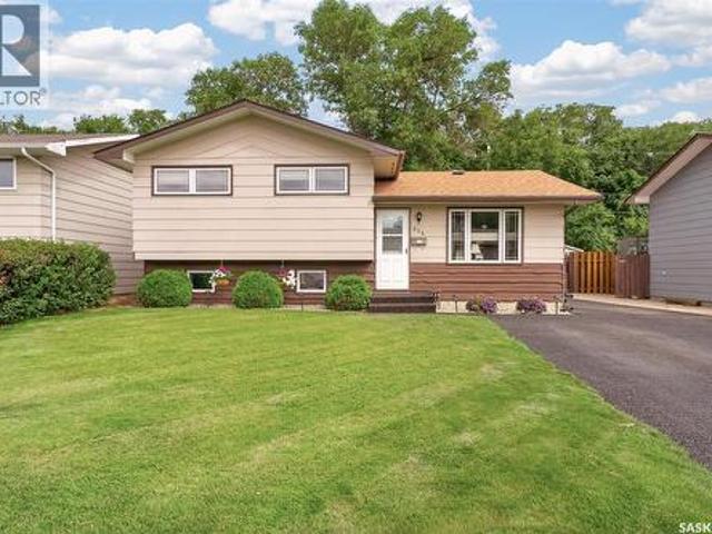 House for sale in Moose Jaw, Saskatchewan