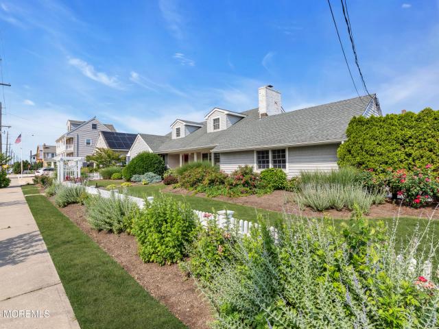 House for sale in Mantoloking, New Jersey