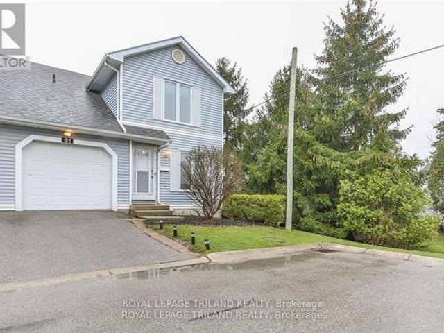 Townhouse for rent in Arva, Ontario