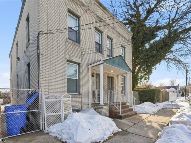 House for sale in Avenel, New Jersey