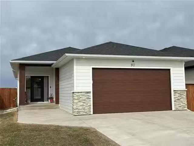 House for sale in Niverville, Manitoba