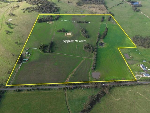 Cottage for sale in Outtrim, Victoria