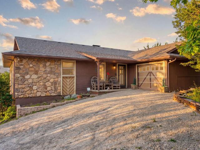 House for sale in Stone, Missouri