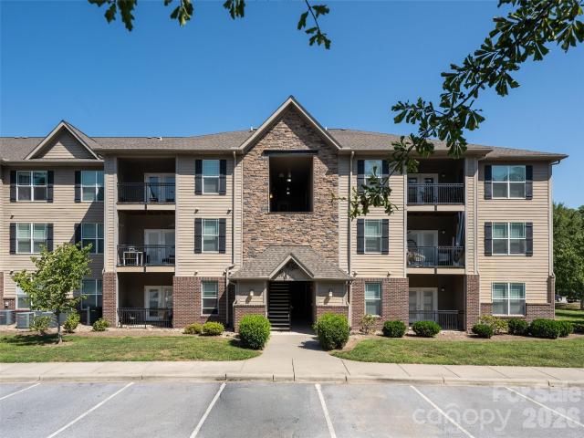 Condo for sale in Fletcher, North Carolina