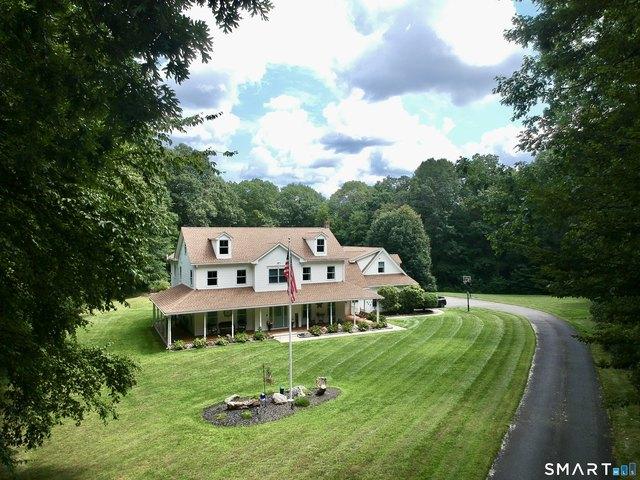 House for sale in Oxford, Connecticut