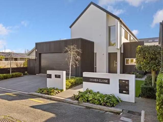 House for sale in Saint Albans, Canterbury