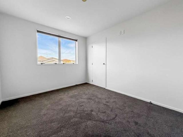 Townhouse for rent in Howick