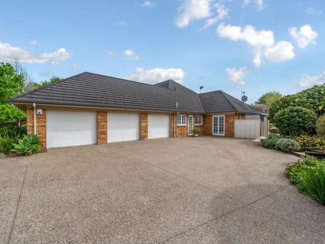 Property for sale in Karaka, Franklin