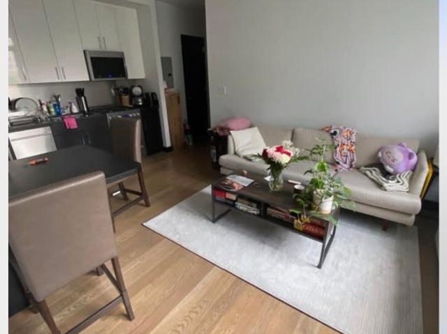 Room for rent in Arverne, New York