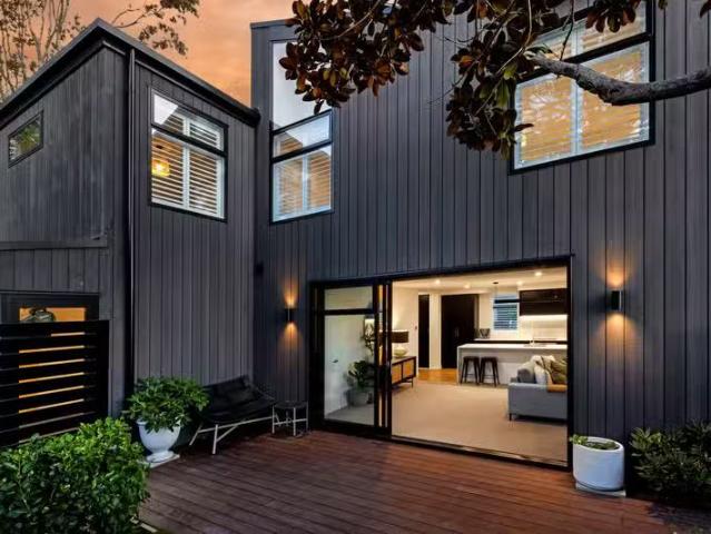 House for sale in Saint Albans, Canterbury