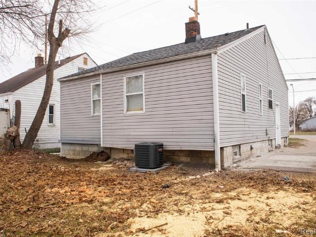 House for sale in Pontiac, Michigan