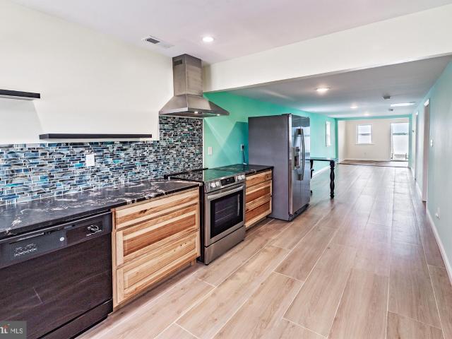 House for sale in Deepwater, New Jersey