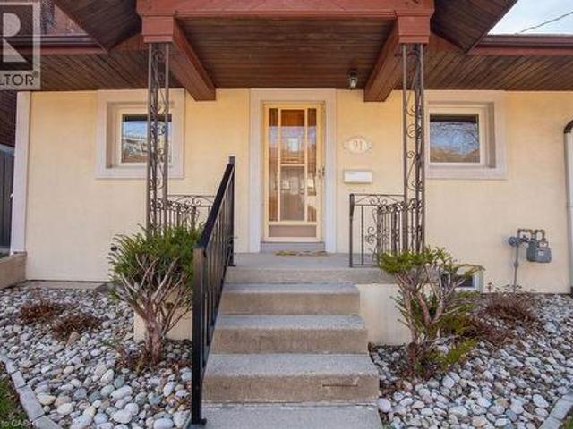 House for sale in Strathcona, Hamilton