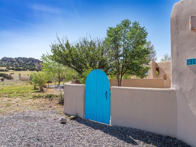 House for sale in Medanales, New Mexico
