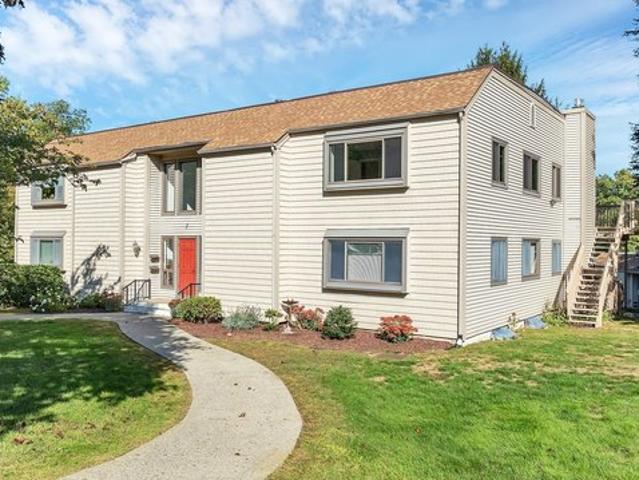 Condo for sale in East Lyme, Connecticut