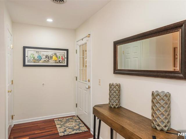 Townhouse for sale in Essex Fells, New Jersey