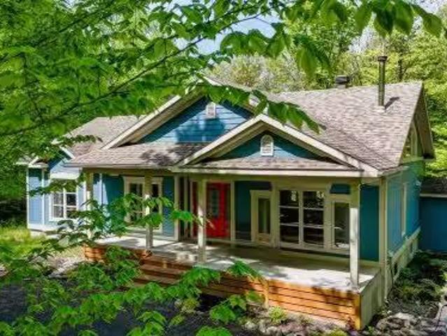 House for sale in Memphrémagog, Quebec