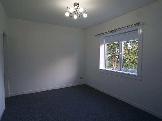 Apartment for rent in Penilee, Scotland
