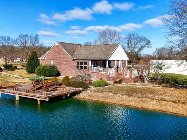 House for sale in Mayfield, Kentucky