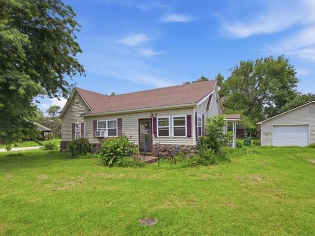House for sale in Newtonia, Missouri