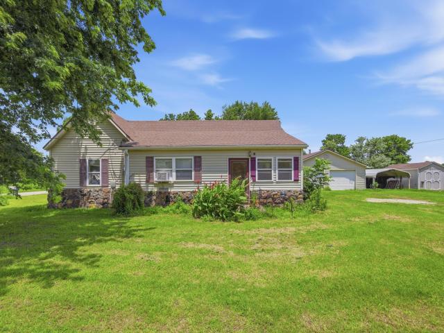 House for sale in Newtonia, Missouri