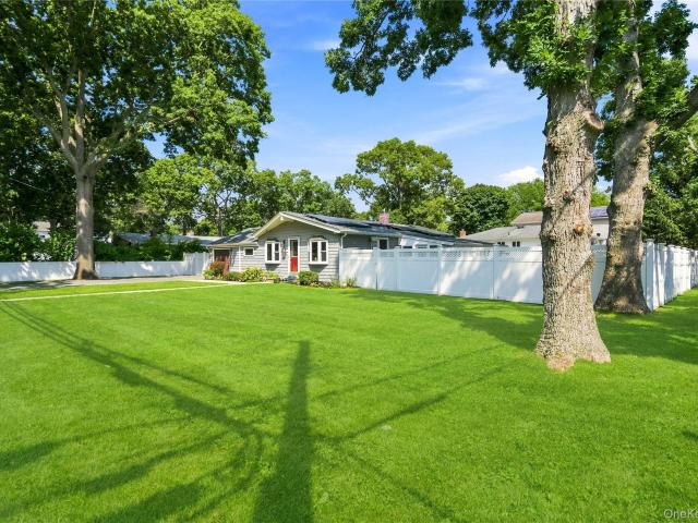 House for sale in Bohemia, New York