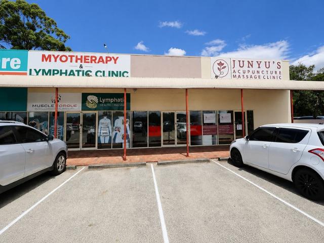 Retail for rent in Toombul, Queensland