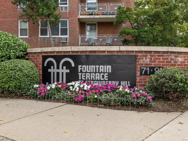 Condo for sale in Cos Cob, Connecticut