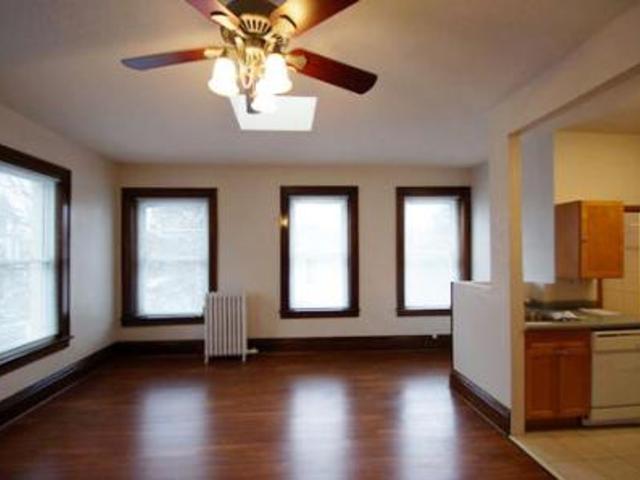 Apartment for rent in Summit Hill, Ramsey