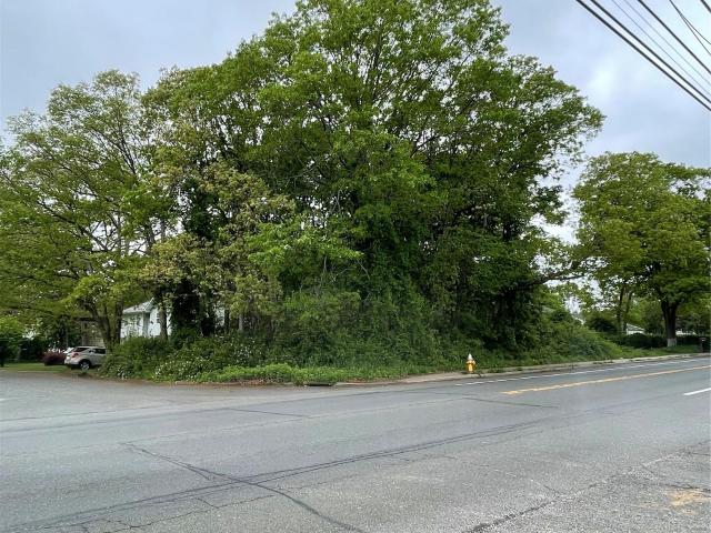 Land for sale in Bohemia, New York