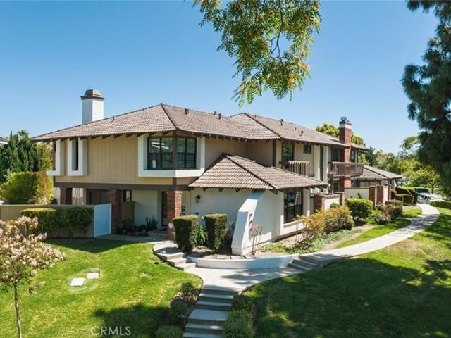 Condo for sale in Woodbridge, Irvine
