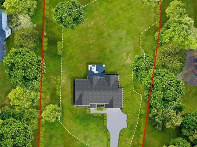House for sale in Hillsdale