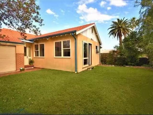House for rent in Little Bay