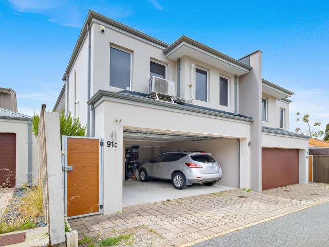 Townhouse for sale in Nedlands Dc, Western Australia