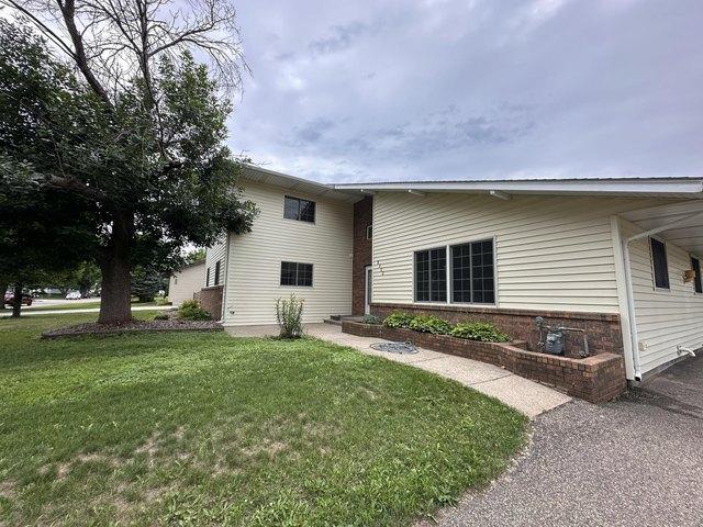 House for sale in Cottage Grove, Minnesota