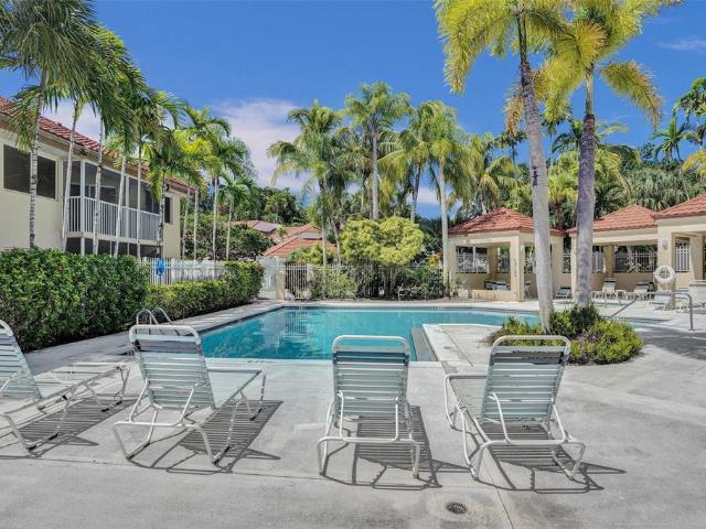 Townhouse for sale in Plantation, Florida