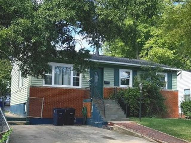 House for sale in Greenwood Forest, Lanham