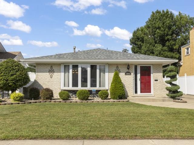 House for sale in Oak Lawn, Illinois