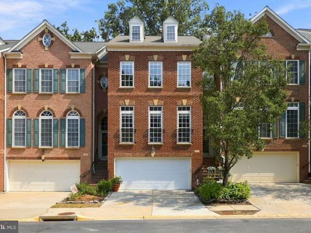 Townhouse for sale in Virginia