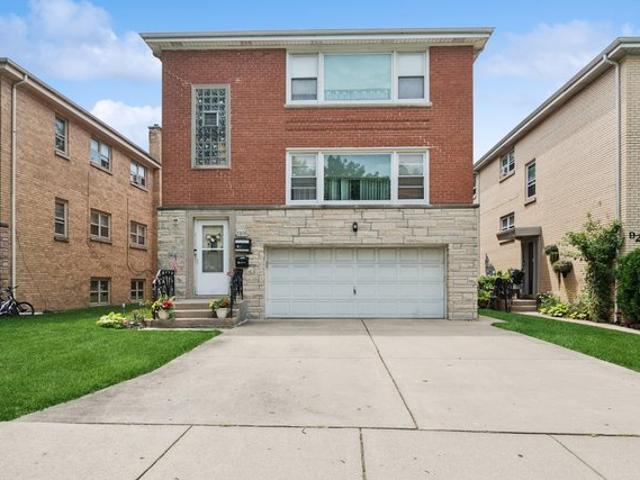 House for sale in Evanston, Illinois