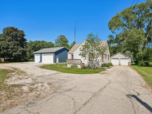 House for sale in Pleasant Prairie, Wisconsin