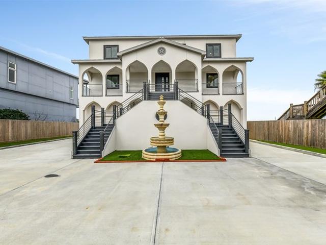 House for sale in Galveston, Texas