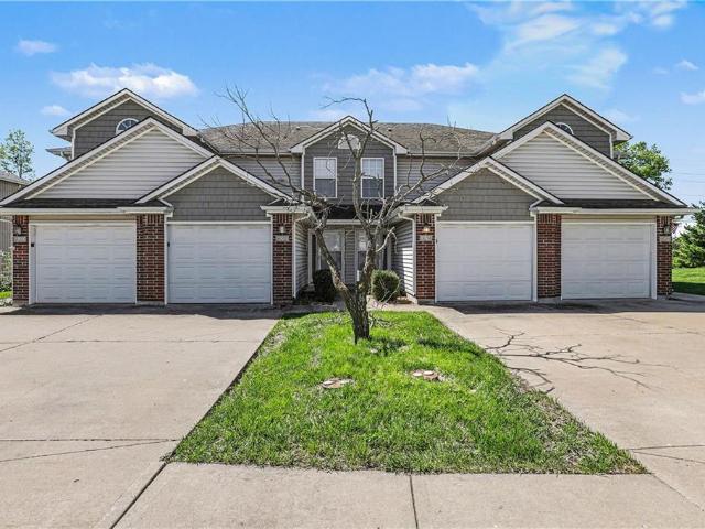 House for sale in Blue Springs, Missouri