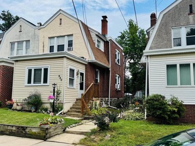 Townhouse for sale in Delco, Pennsylvania