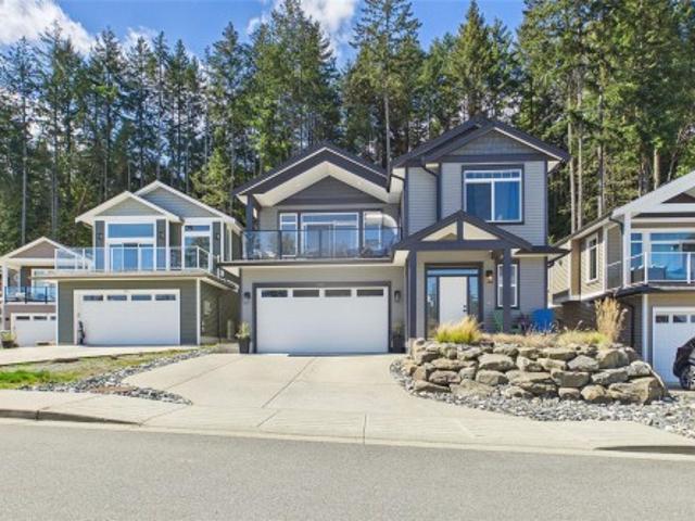 House for sale in Ladysmith, British Columbia