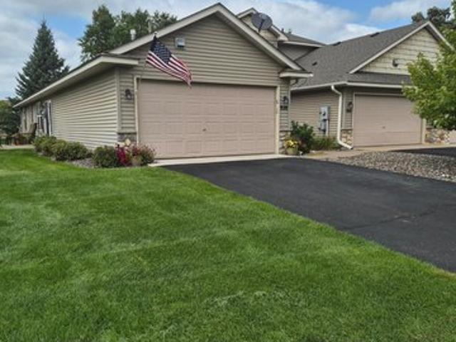Townhouse for sale in Isanti, Minnesota