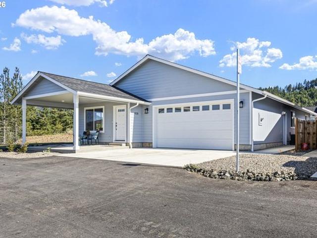 House for sale in Oregonia