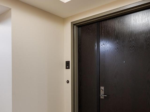 Condo for sale in South Lake Ave, Pasadena
